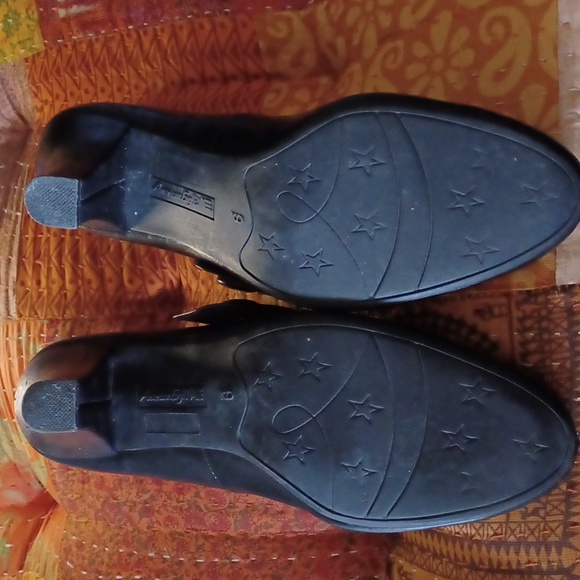 American Eagle Lower East Side Women Kim Black leather Mary Jane Pumps, sz 9 - Picture 9 of 9